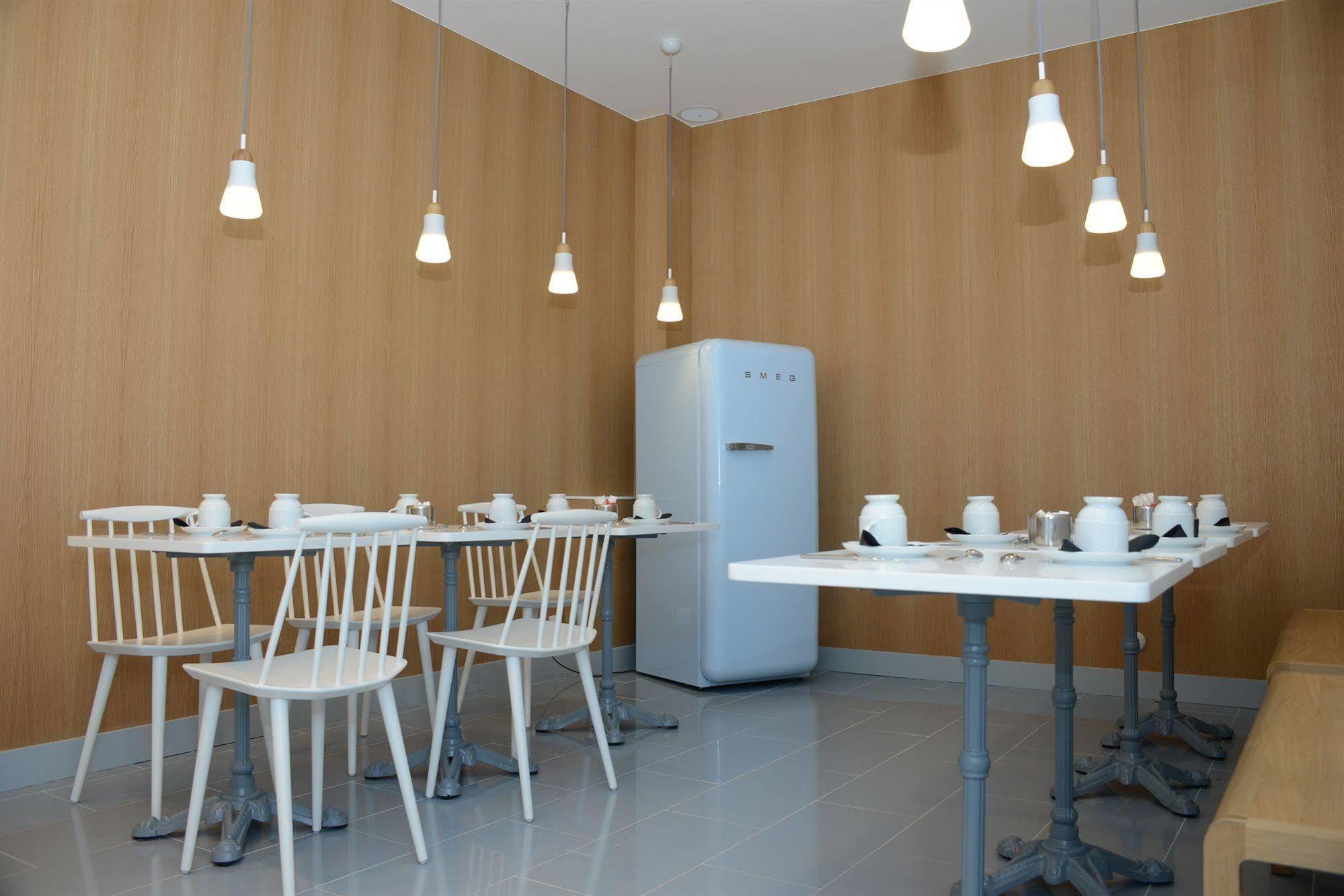 Hotel Le Lapin Blanc Paris Luaran gambar